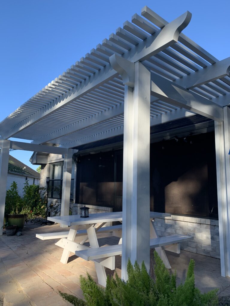 Wood pergola in Houston, TX by AOLE